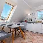 Stoertebekerstrasse 9 - 6 Zingst
